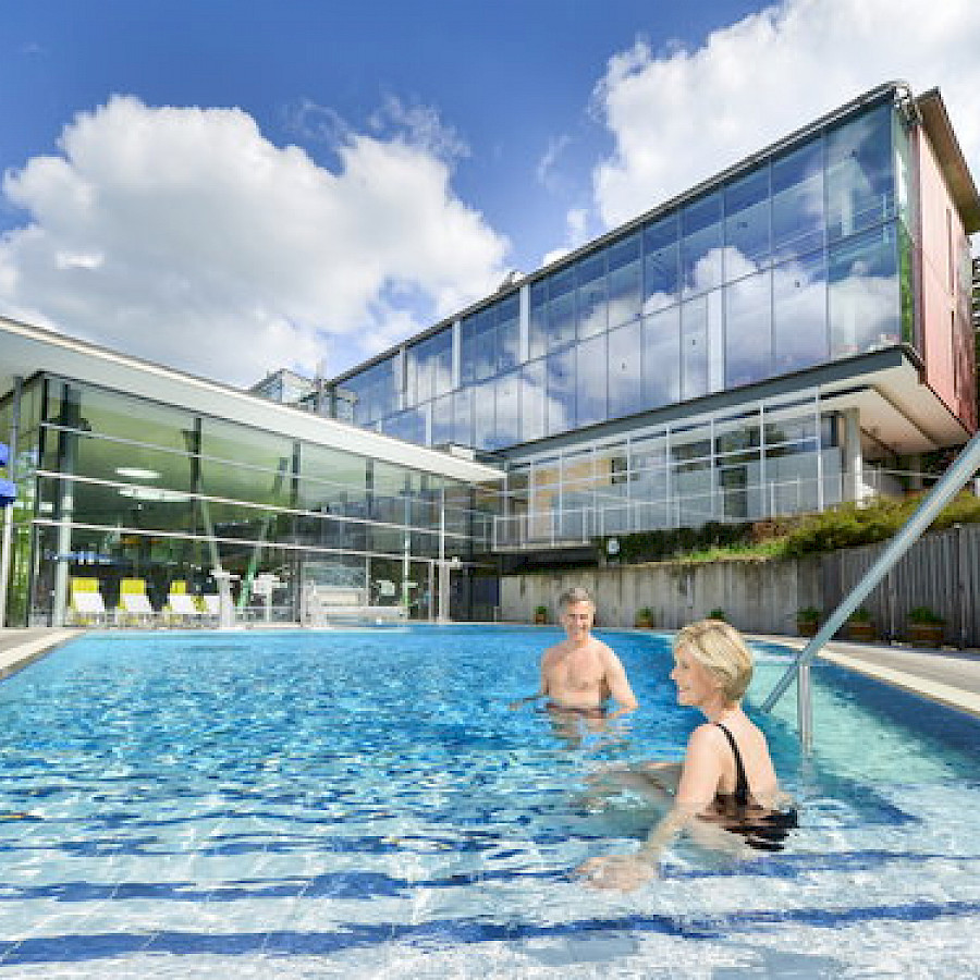 Außenbecken der Badlandschaft Bad Brambach