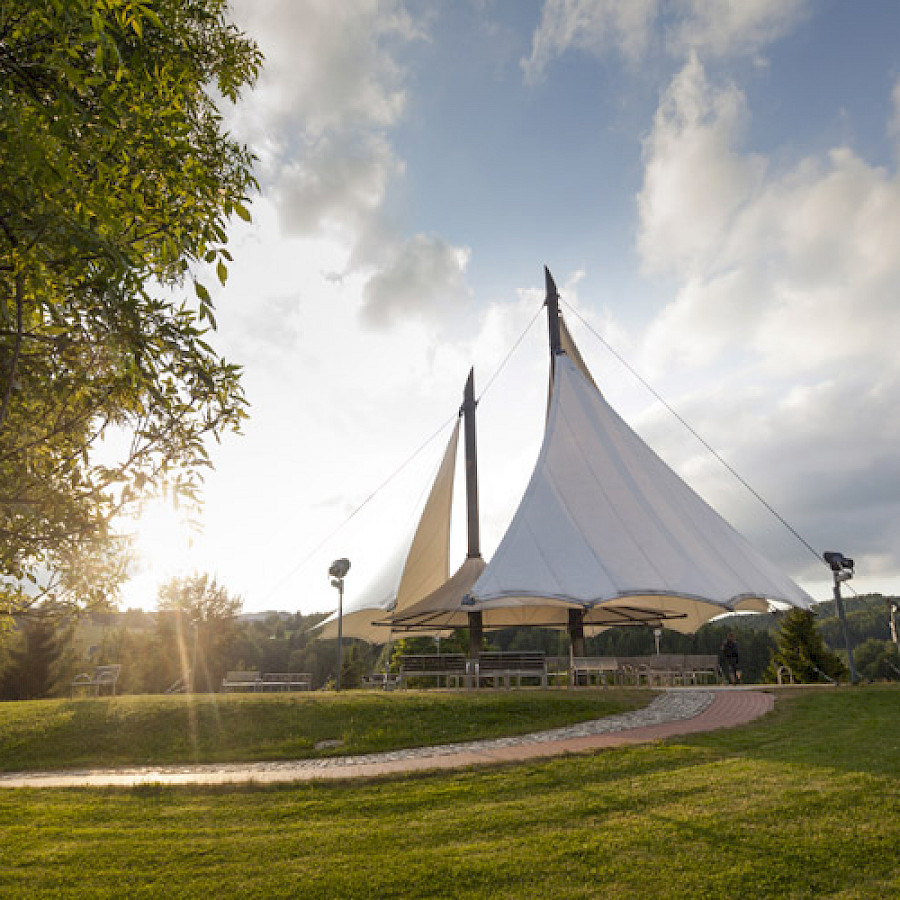 Bad Schlema Sonnensegel im Kurpark