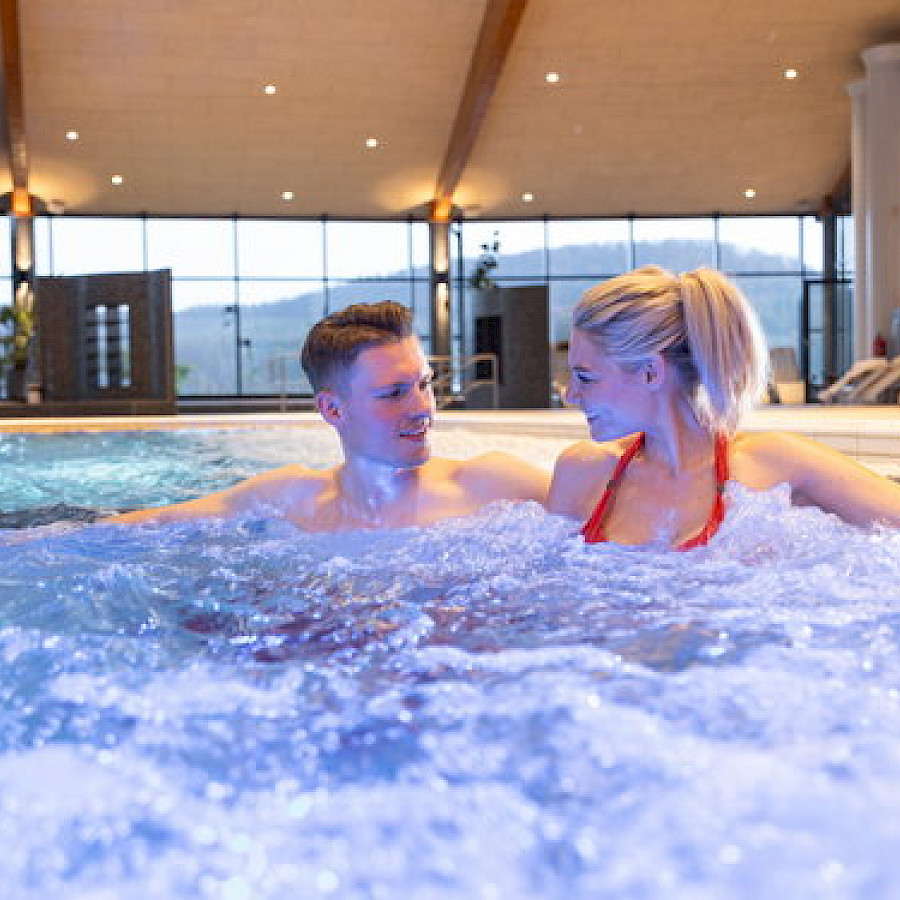 Whirlpool im Gesundheitsbad Actinon Bad Schlema