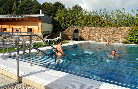 Silber-Therme Heilbad Warmbad, Außenbereich der Sauna