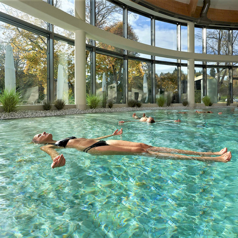 Schweben in der Soletherme Bad Elster